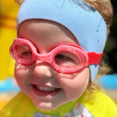 Очки Infant Guppy Goggles Strawberry Pink 2-6 лет